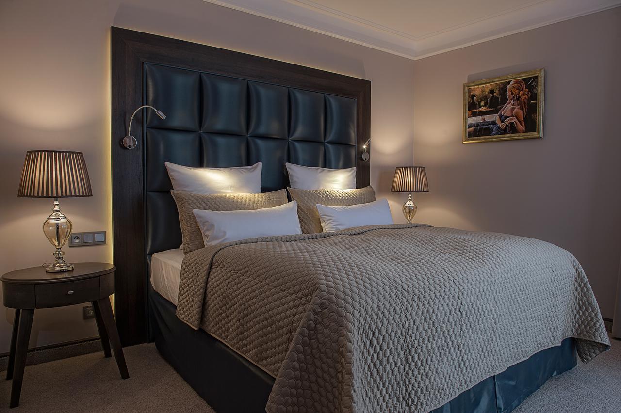 Villa Plaza Boutique Hotel & Spa เปรเชา ภายนอก รูปภาพ