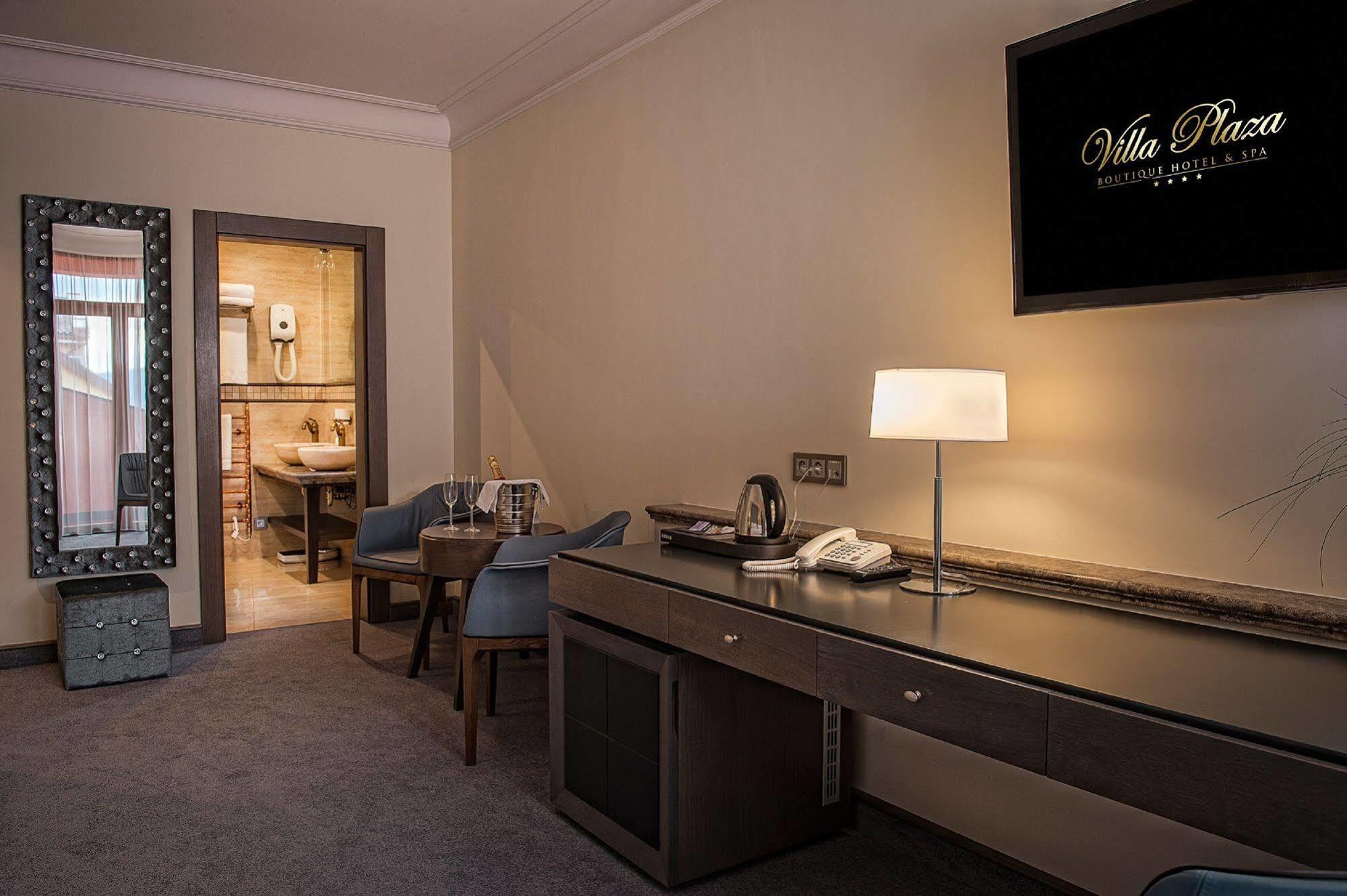 Villa Plaza Boutique Hotel & Spa เปรเชา ภายนอก รูปภาพ