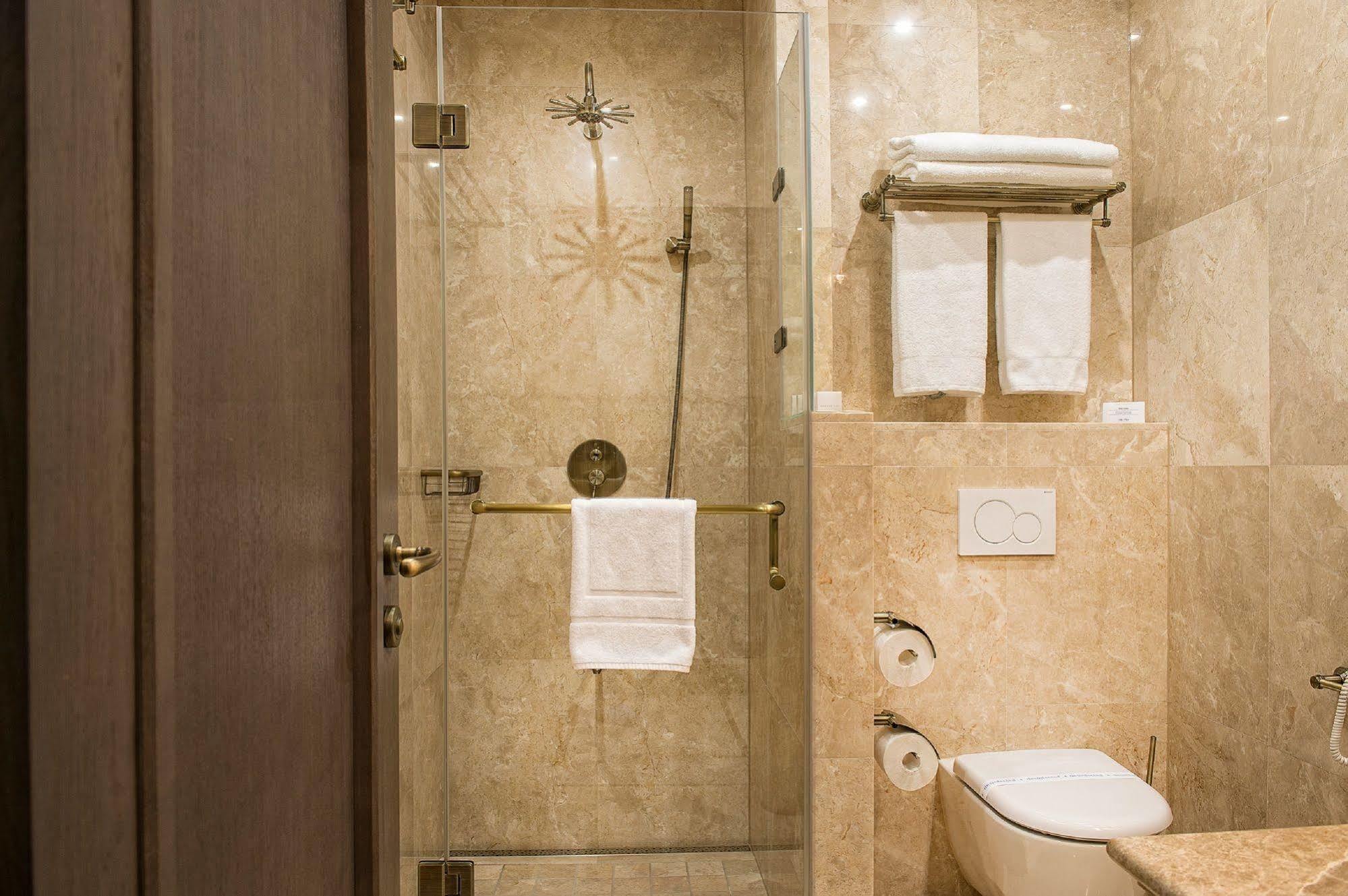 Villa Plaza Boutique Hotel & Spa เปรเชา ภายนอก รูปภาพ