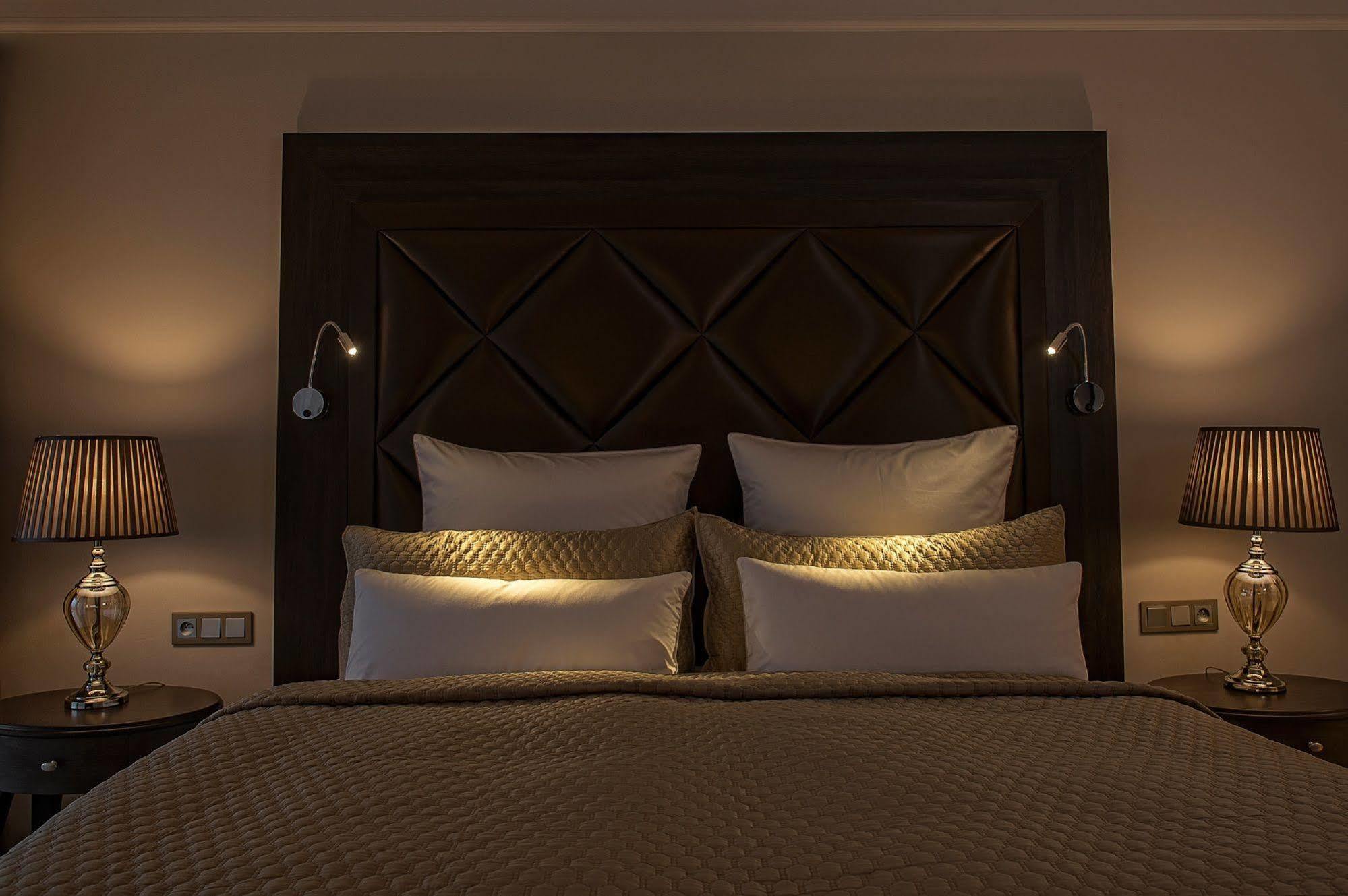 Villa Plaza Boutique Hotel & Spa เปรเชา ภายนอก รูปภาพ
