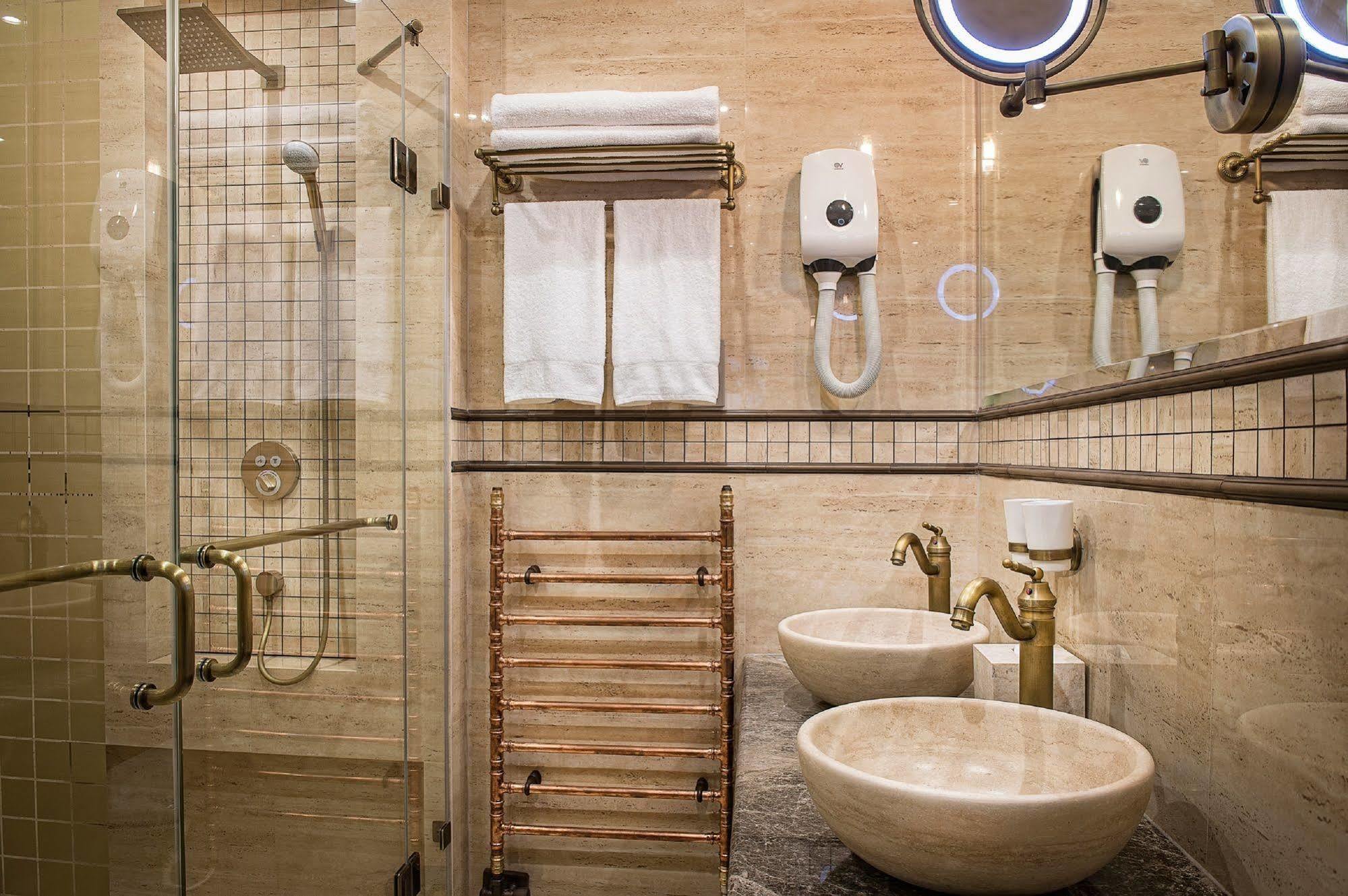 Villa Plaza Boutique Hotel & Spa เปรเชา ภายนอก รูปภาพ