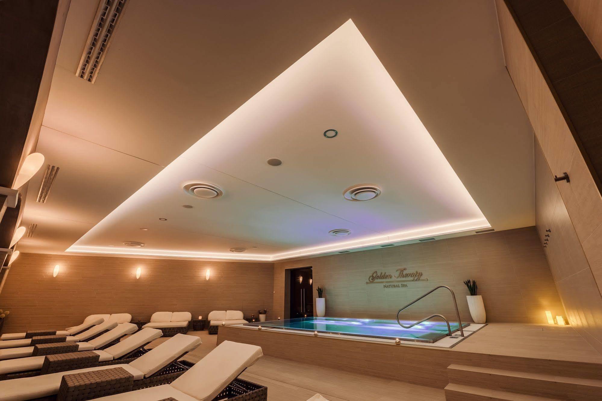 Villa Plaza Boutique Hotel & Spa เปรเชา ภายนอก รูปภาพ