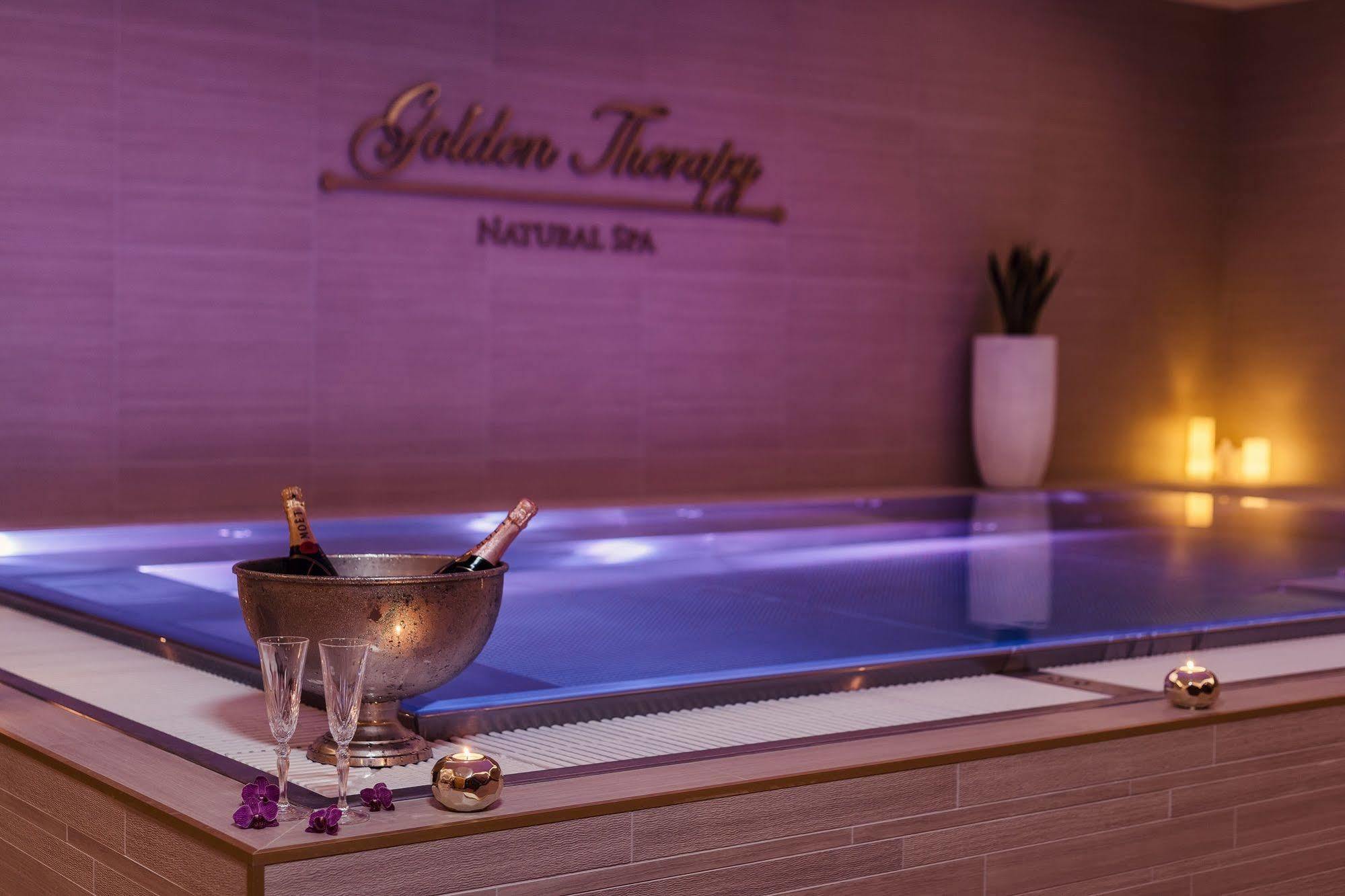 Villa Plaza Boutique Hotel & Spa เปรเชา ภายนอก รูปภาพ